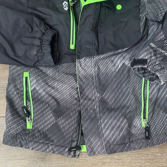 Free Country Winter Coat - Picture 6 of 13